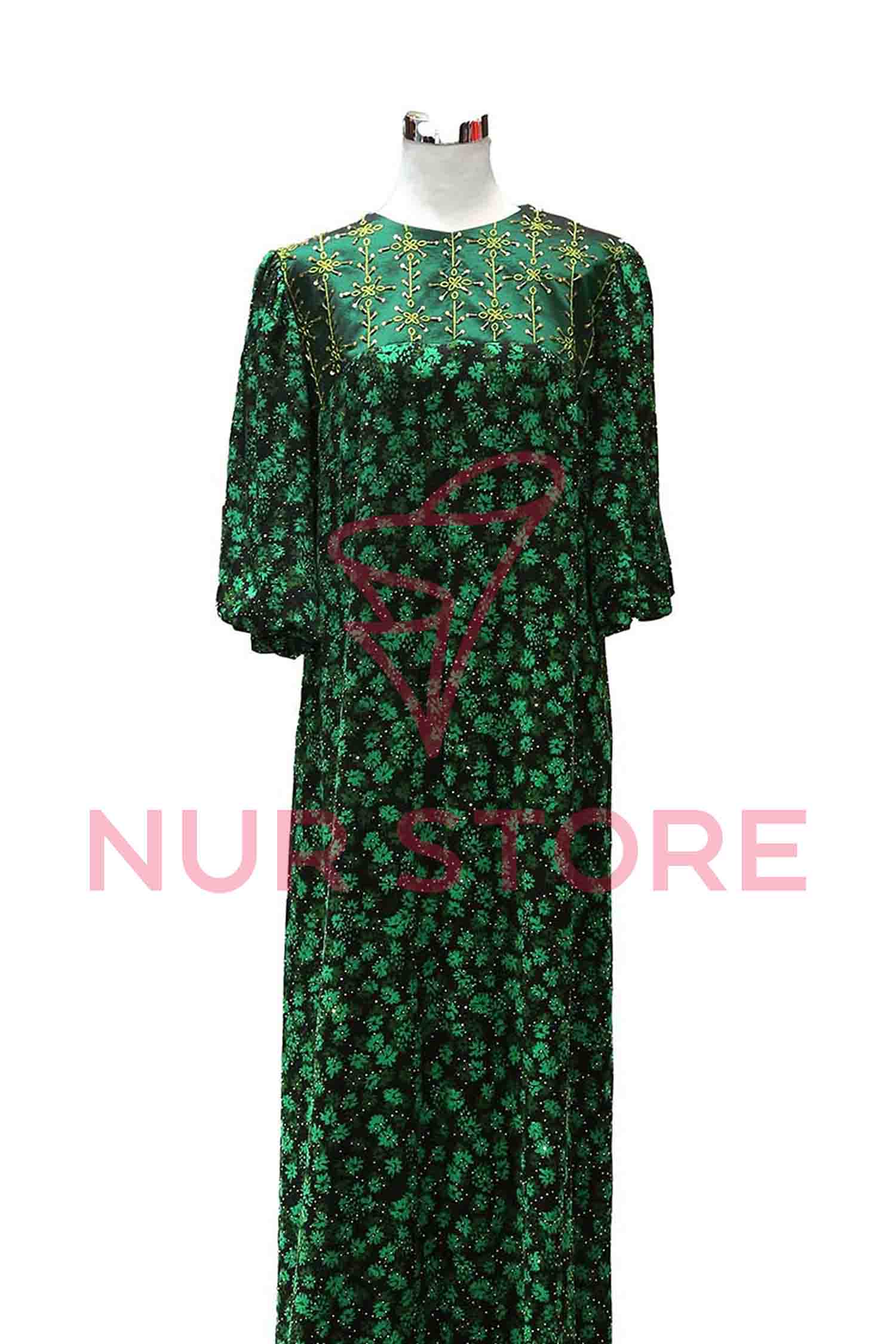 YAŞYL GAŞLY ŞTAPEL KÖÝNEK