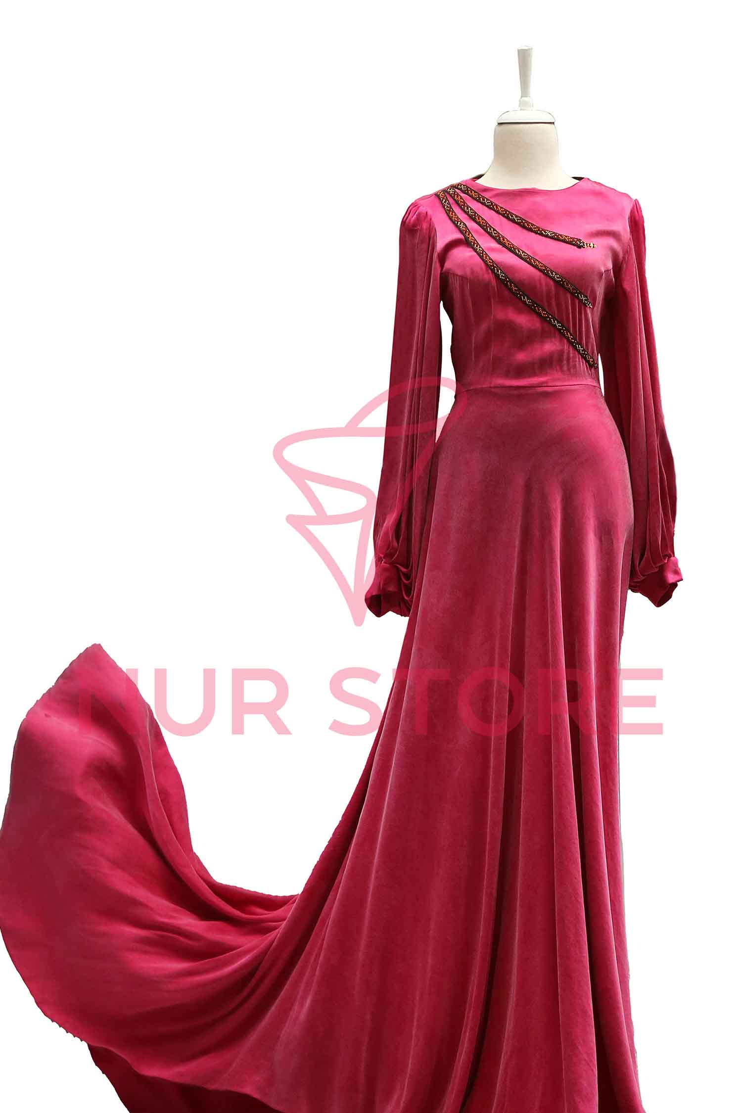 GÜLÝÜPEK KÖÝNEK